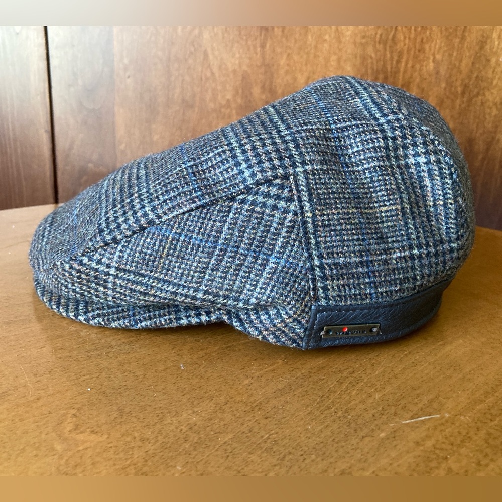 NWT Wigens Plaid Newsboy Cap